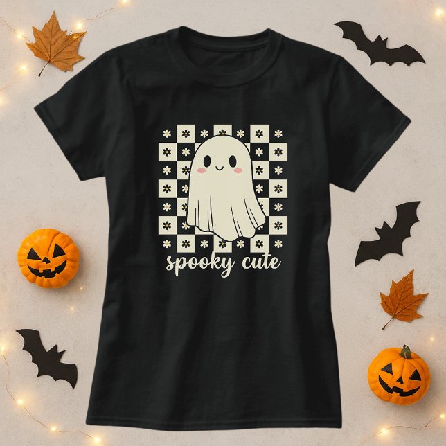Camiseta Spooky Cute Ghost Checkerboard (Subido por el creador)