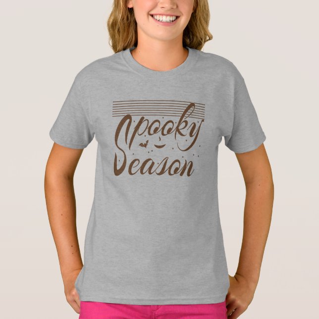Camiseta Spooky season halloween greeting with bat and star (Anverso)