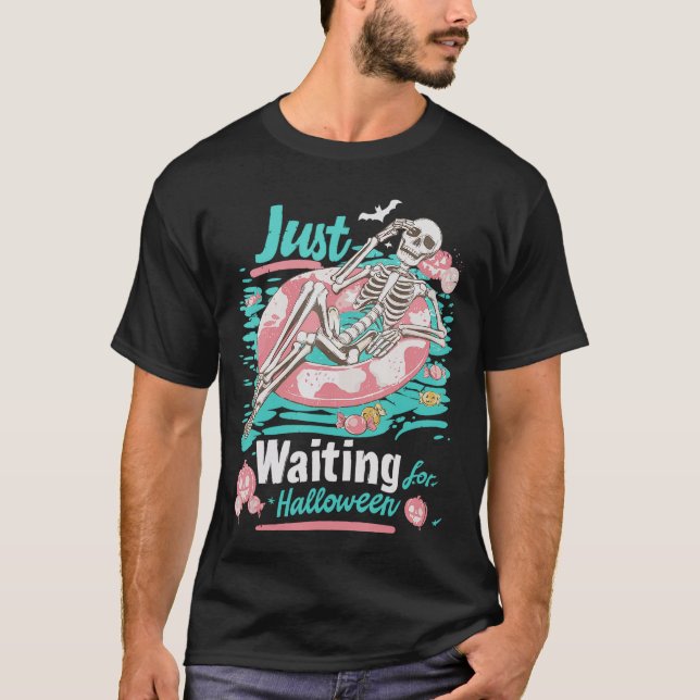 Camiseta Spooky Summer Beach Skeleton Just Waiting For Hall (Anverso)