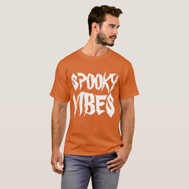 CAMISETA SPOOKY VIBES (Anverso completo)