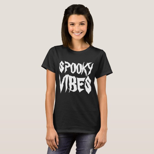 Camiseta SPOOKY VIBES (Anverso completo)