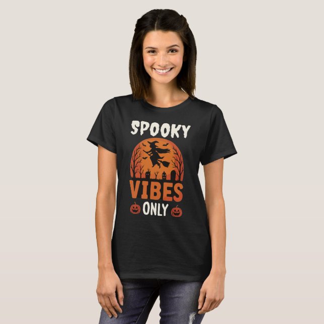 Camiseta Spooky Vibes Only Halloween (Anverso completo)