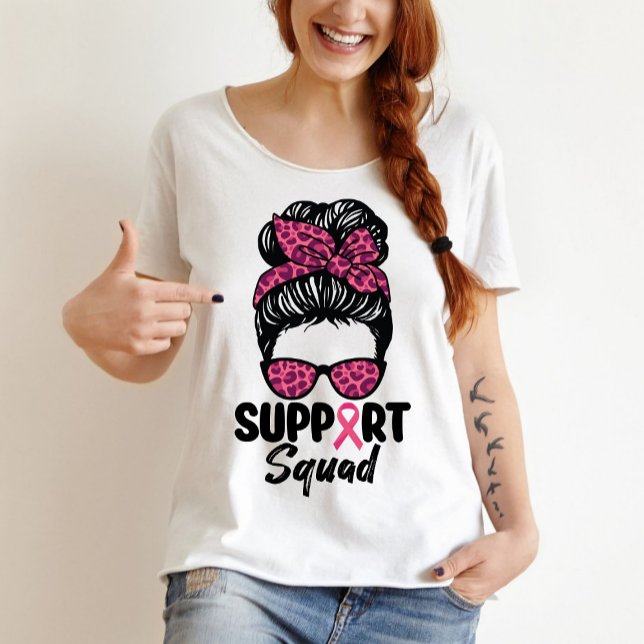 Camiseta Squad Messy Bun Guerrero Rosa Cáncer de Mama (Subido por el creador)