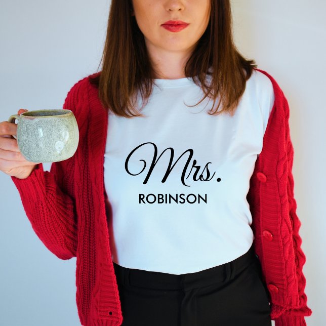 Camiseta Sra. Custom Name Mujeres blancas recién casadas co (Subido por el creador)