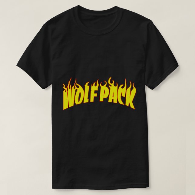 Camiseta SSSniperWolf Merch SSSniperWolf Wolf Pack Essentia (Diseño del anverso)