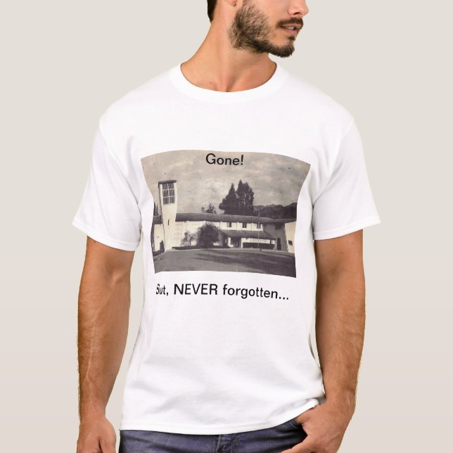 Camiseta St Bedes Tee (Anverso)