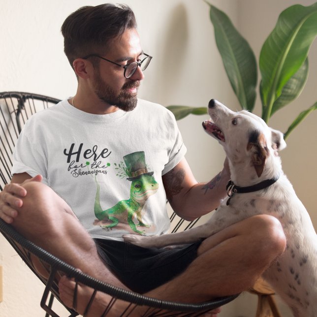 Camiseta St Patrick Lizard aquí por los Shenanigans (Subido por el creador)