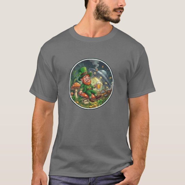 Camiseta  St Patrick’s Drunk Driving Leprechaun T-Shirt (Anverso)