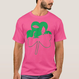 Camiseta St Patricks Day Bigfoot Nessie Ufo Alien Shamrock