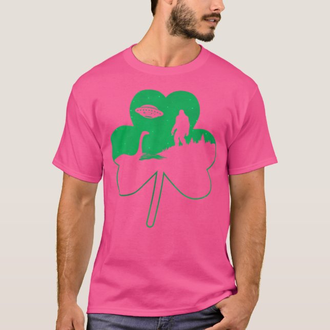 Camiseta St Patricks Day Bigfoot Nessie Ufo Alien Shamrock (Anverso)