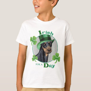 Camiseta St. Patrick's Day Doberman Pinscher