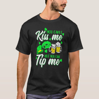 Camiseta St Patrick's Day Lucky Shamrock Waitress Bartender