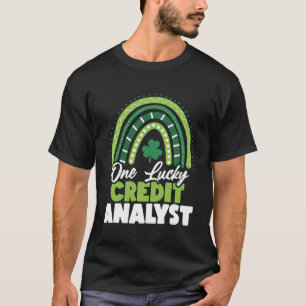 Camiseta St Patricks Day One Lucky Credit Analyst