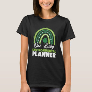 Camiseta St Patricks Day One Lucky Environmental Planner