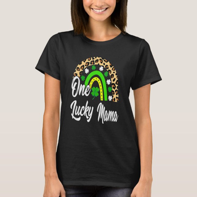 Camiseta St Patrick's Day One Lucky Mama Leopard Rainbow (Anverso)