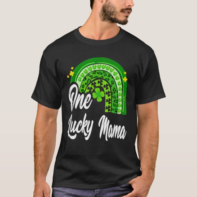 Camiseta St Patrick's Day One Lucky Mama Leopard Rainbow (Anverso)