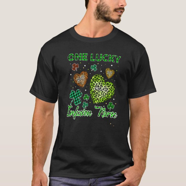 Camiseta St Patricks Una Lucky Infusión Enfermera De Búfalo (Anverso)