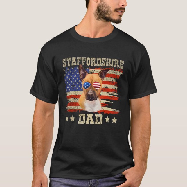 Camiseta Staffordshire Dad Merica Bandera Americana Perro J (Anverso)