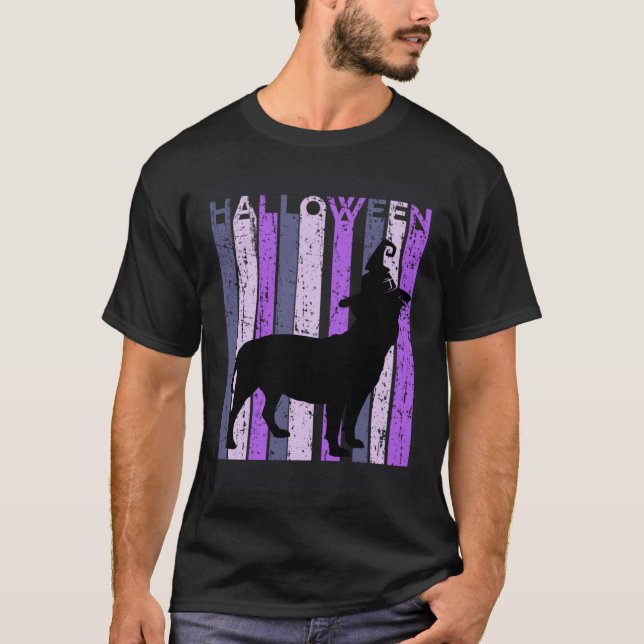 Camiseta Staffy Witch Gorra Halloween Spooky Creepy Purple  (Anverso)