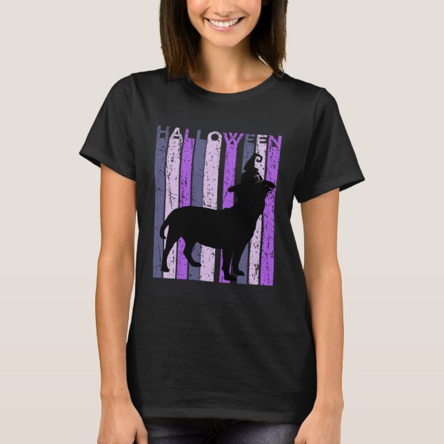 Camiseta Staffy Witch Gorra Halloween Spooky Creepy Purple  (Anverso)