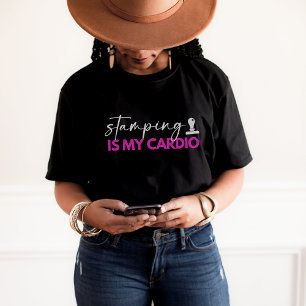 Camiseta Stamping es mi Cardio Pink Funny Notary Black T-Sh