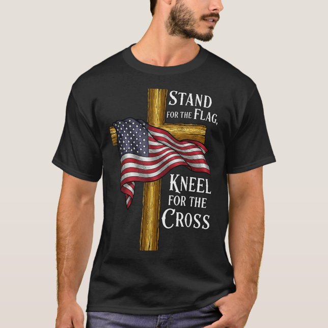 Camiseta Stand For Flag Kneel For Cross Patriotic Christian (Anverso)