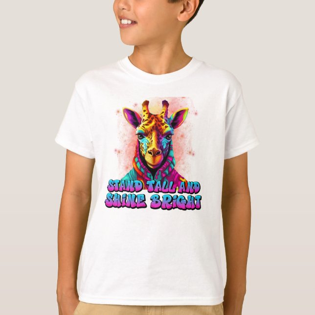 Camiseta Stand Tall and Shine Bright cool giraffe (Anverso)