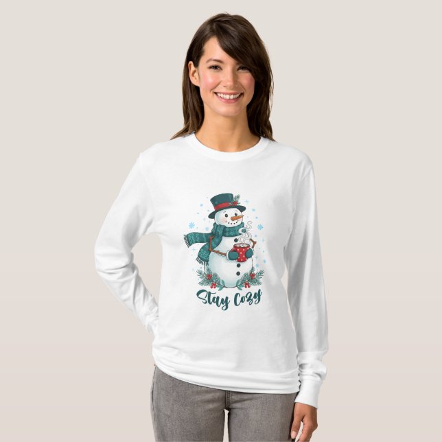 Camiseta Stay Cozy Winter Snowman With Hot Cocoa (Anverso completo)