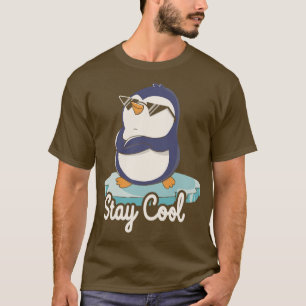 Camiseta Stay Guay Funny Penguin por Tobe Fonseca