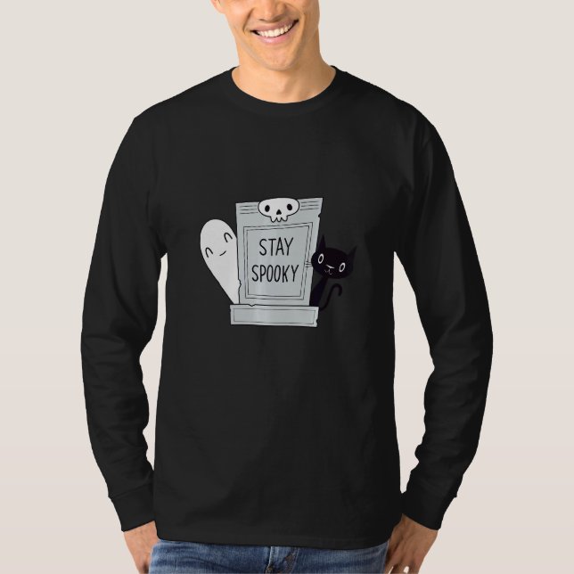 Camiseta Stay Spooky Spooky Cute Cat and Ghost in a graveya (Anverso)