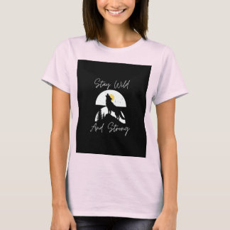 Camiseta Stay Wild Wolf – Diseño de Lobo Adorable