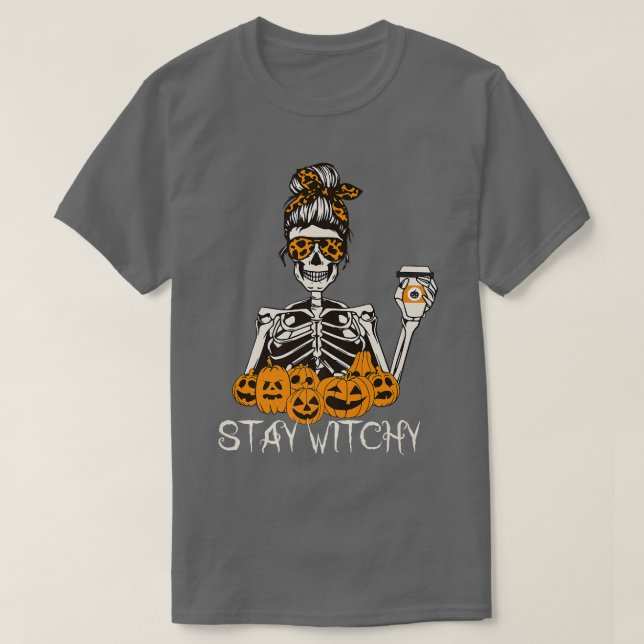 Camiseta Stay Witchy Skeleton Bebe Messy Bun Leopard Ha (Diseño del anverso)