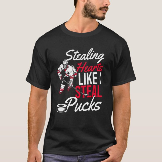 Camiseta Stealing Hearts Like I Steal Pucks Love Flowers Ho (Anverso)