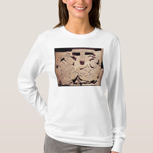 Camiseta Stela que representa a una mujer que presenta una (Anverso)