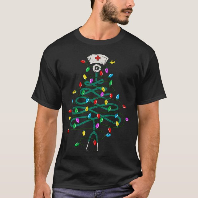 Camiseta Stethoscope Christmas Tree Lights Nurse Christmas  (Anverso)