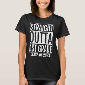 Camiseta Straight Outta 1st Grade Graduation Gifts 2023 Fir