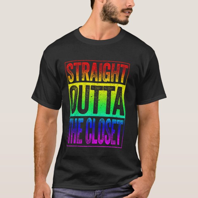 Camiseta Straight Outta The Closet T Shirt Lgbt Pride  Shir (Anverso)