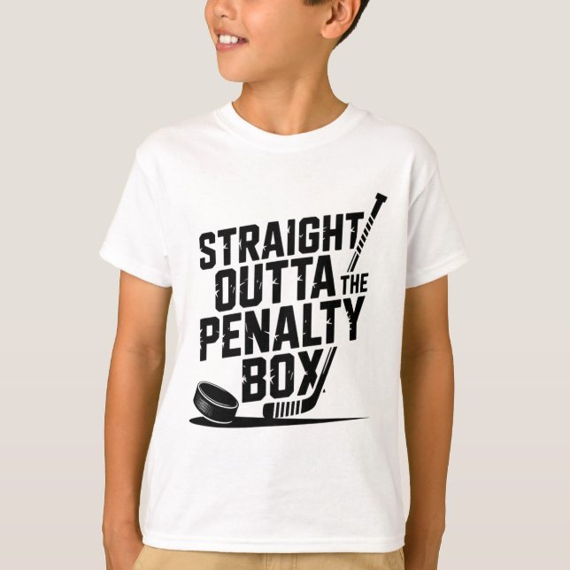 Camiseta Straight Outta The Penalty Box Funny Humor Hockey  (Anverso)