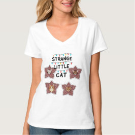 Camiseta Strange Little Cat - Cute Cats in Flower Design