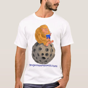 Camiseta Strange Moon Press Bigfoot on the Moon