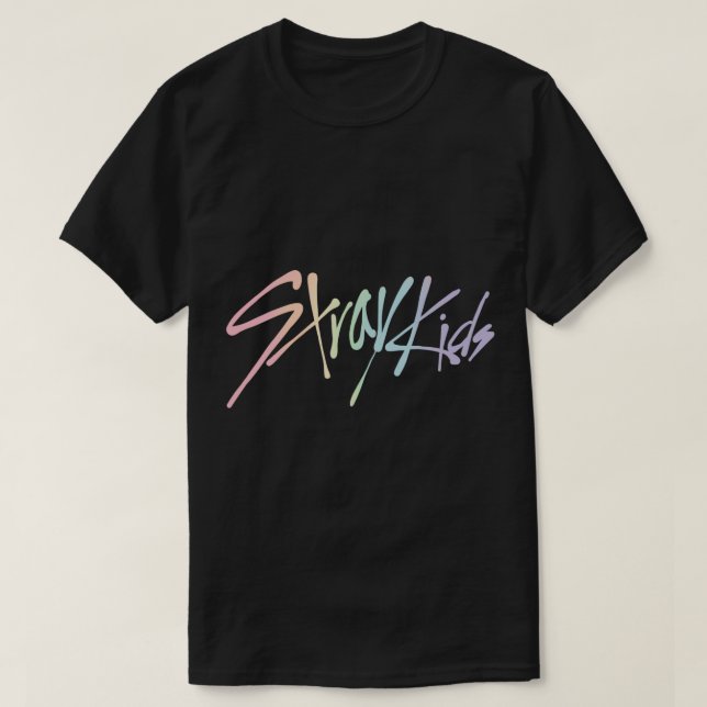 Camiseta STRAY KIDS Pastel Rainbow Logo Sticker (Diseño del anverso)