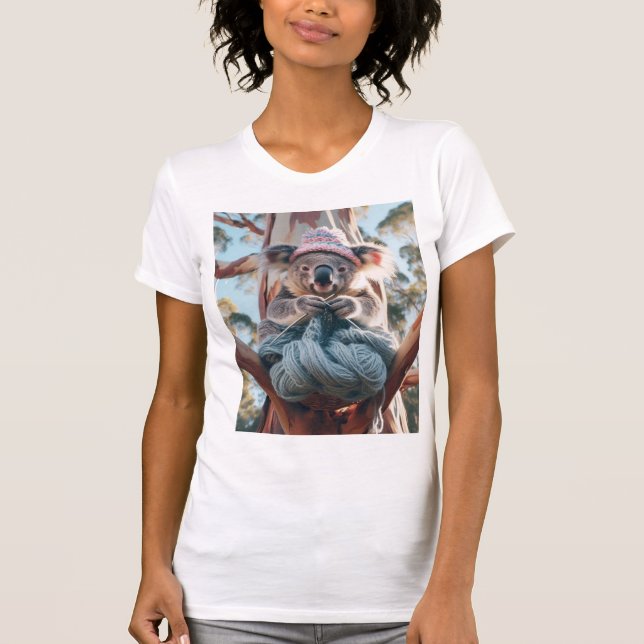 Camiseta Strickender Koala KI Koala Bild (Anverso)