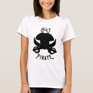 Camiseta SU Calavera y Espada de Cruz Negra Pirata Blanco