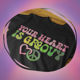Camiseta Su corazón es groovy - Signo de corazón y paz