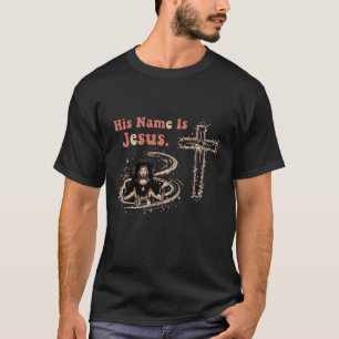 Camiseta "Su Nombre Es Jesús" Tipografía Cristiana Vintage