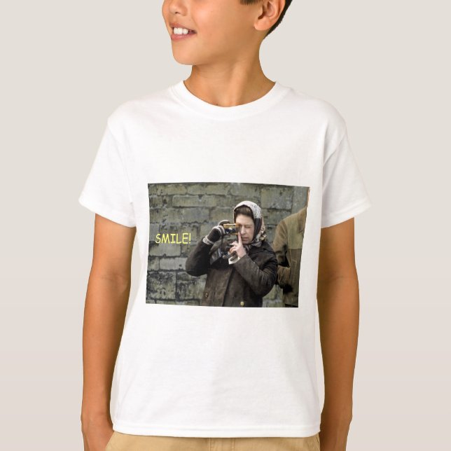 Camiseta ¡Su Reina Elizabeth Sonríe! (Anverso)