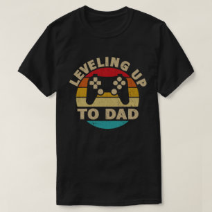 Camiseta Subiendo de Nivel a Anuncio de Embarazo de Papá Ju