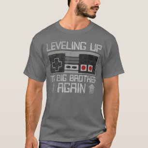 Camiseta Subiendo de nivel a Big Brother de nuevo chicos di
