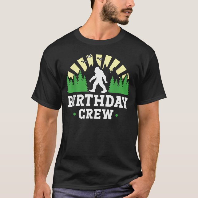 Camiseta Suministros para la Fiesta de Bigfoot Cumpleaños d (Anverso)