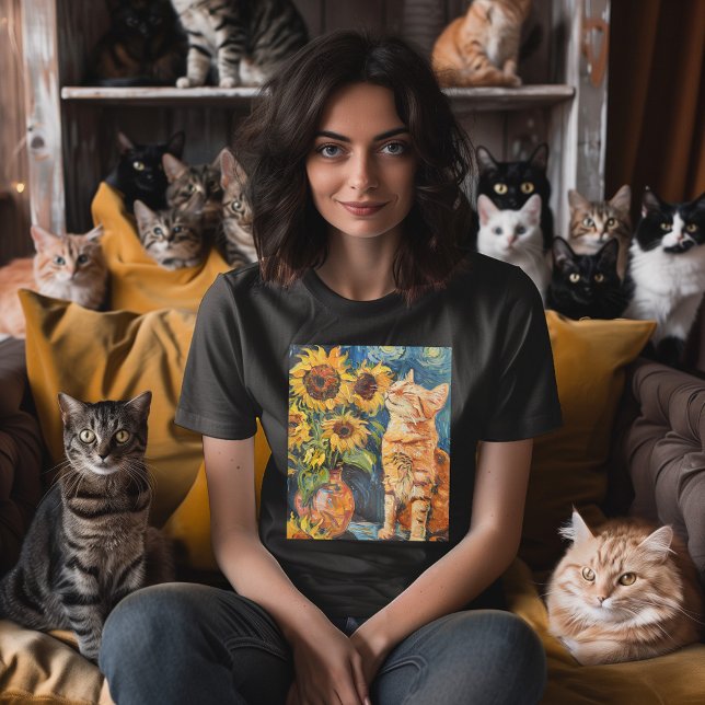 Camiseta Sunflower Catnip Dreams (Sunflower Catnip Dreams is a playful twist on Van Gogh's iconic sunflower paintings.)